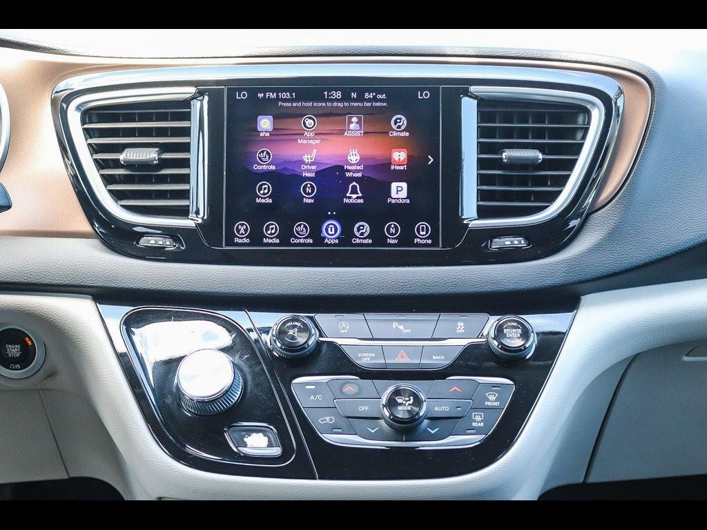 2017 Chrysler Pacifica Touring L Plus