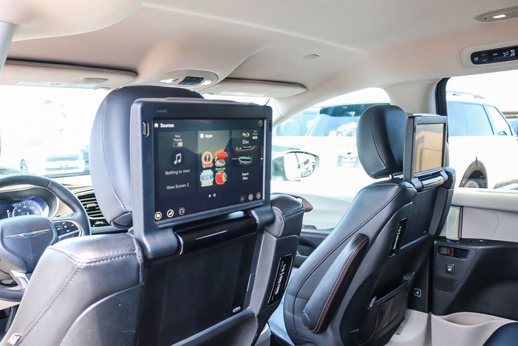 2017 Chrysler Pacifica Touring L Plus