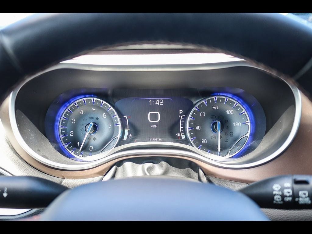 2017 Chrysler Pacifica Touring L Plus