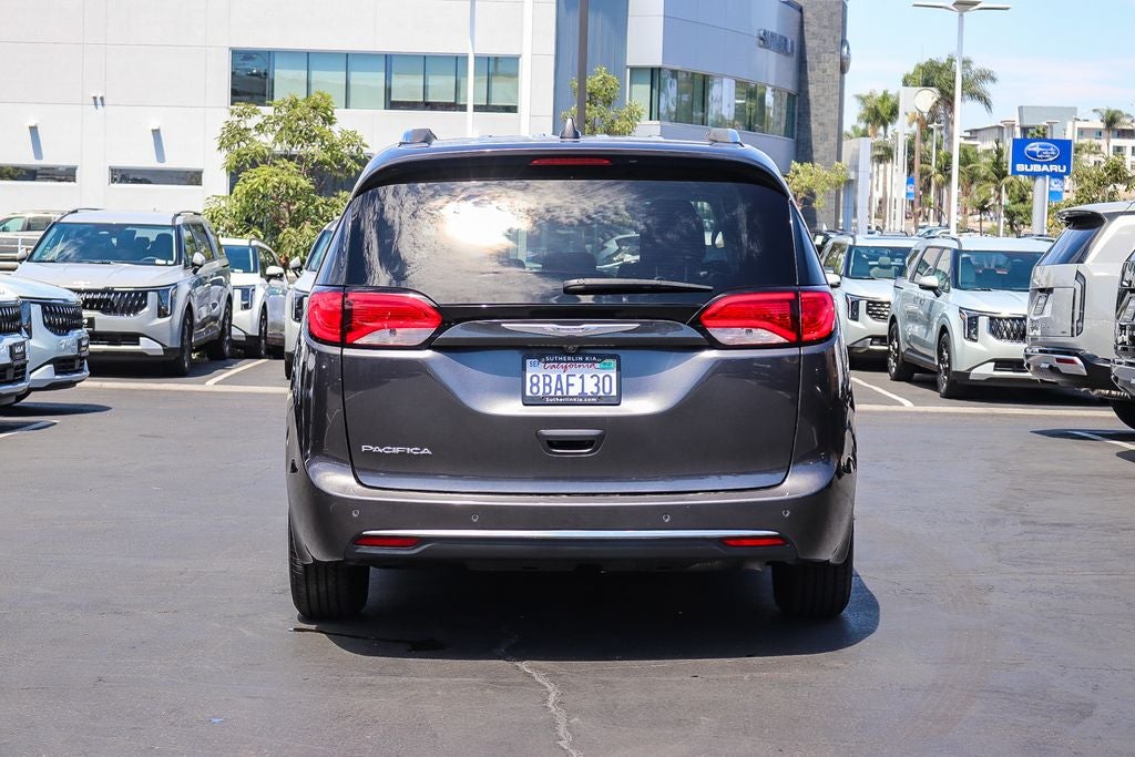 2017 Chrysler Pacifica Touring L Plus