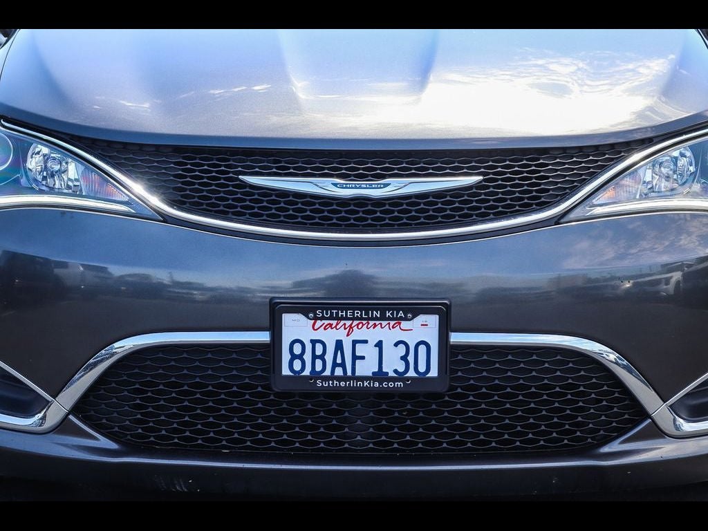2017 Chrysler Pacifica Touring L Plus
