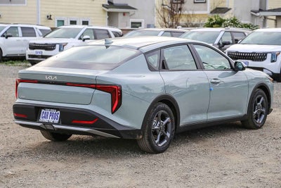 2026 Kia K4 LXS
