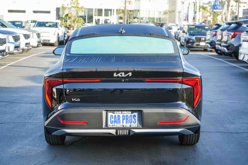 2026 Kia K4 LXS