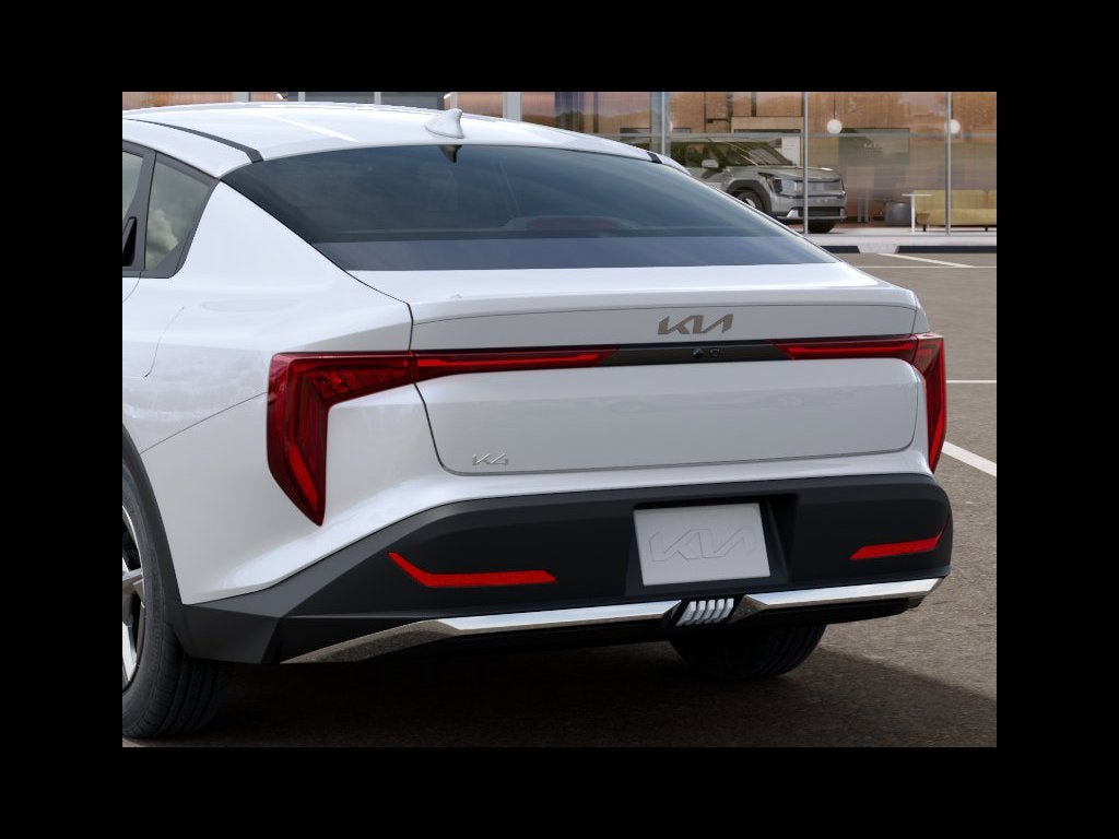 2027 Kia K4 LXS