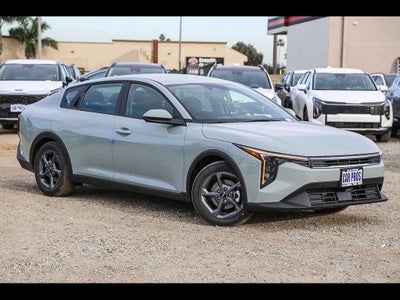2026 Kia K4 LXS