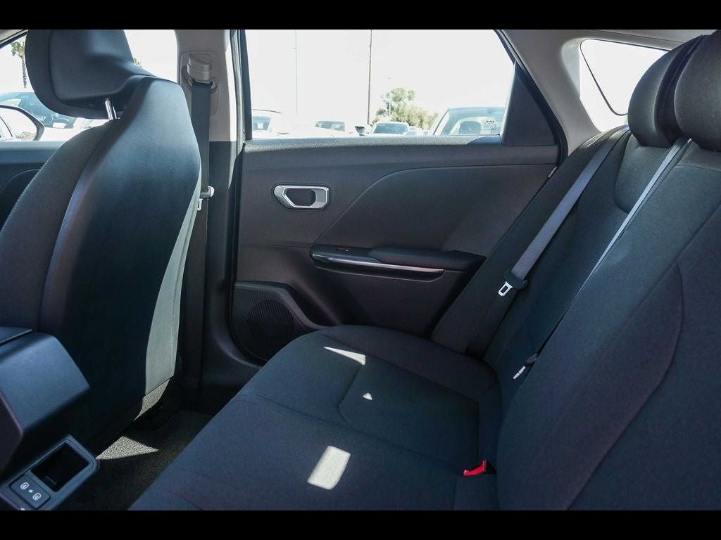 2026 Kia K4 LX