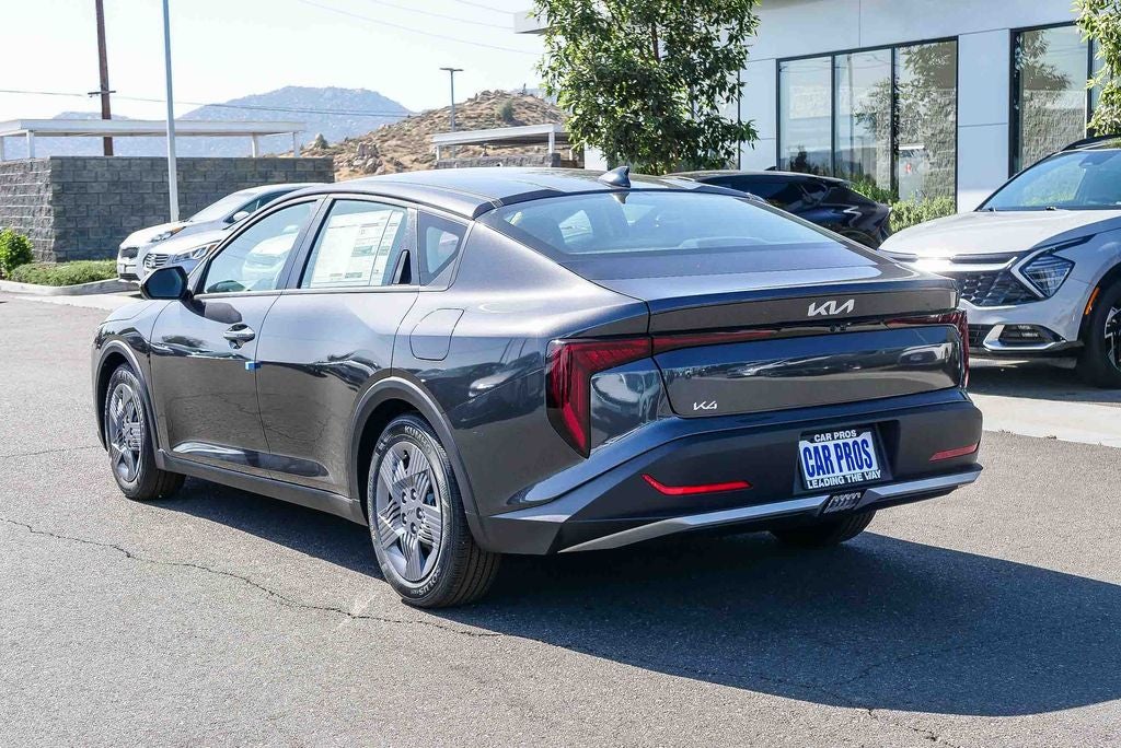 2026 Kia K4 LX