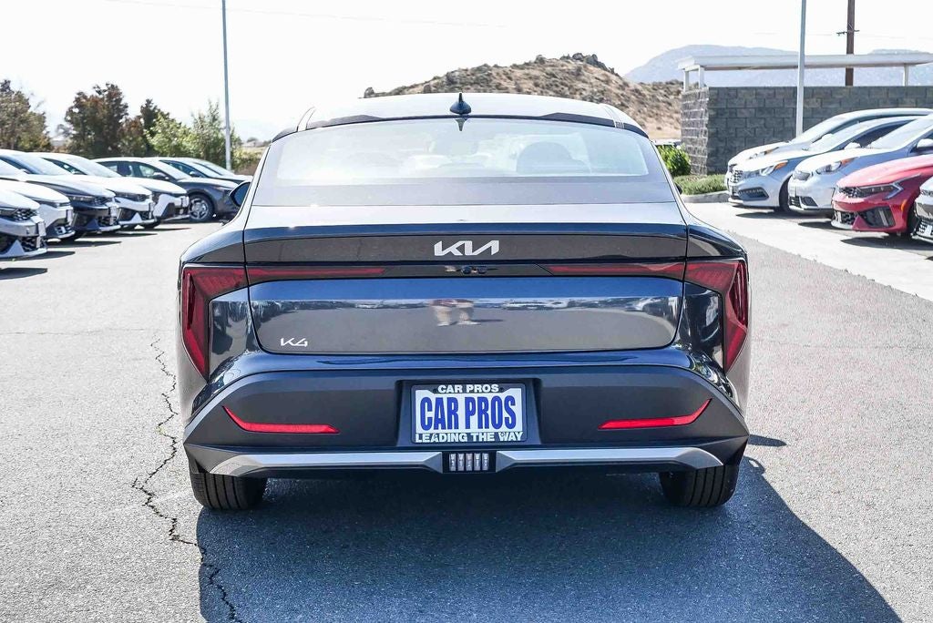 2026 Kia K4 LX