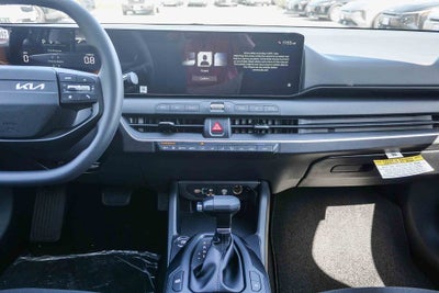 2026 Kia K4 LX