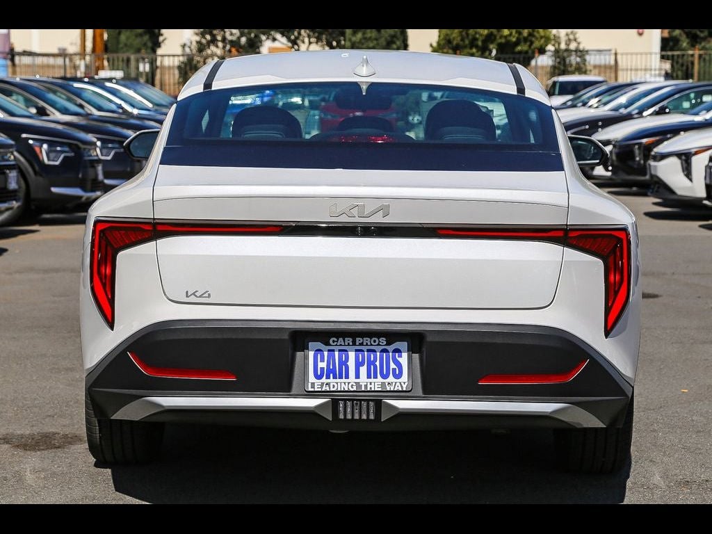2026 Kia K4 EX