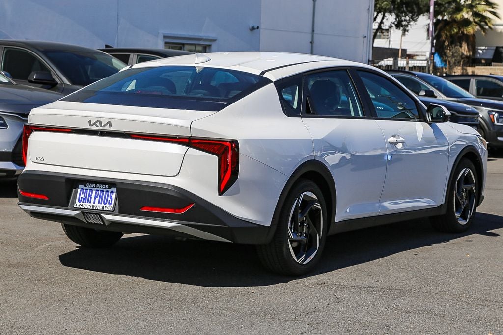 2026 Kia K4 EX