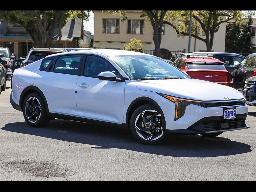 2026 Kia K4 EX