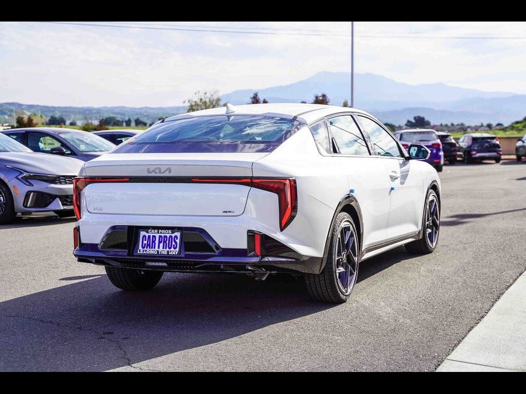 2026 Kia K4 GT-Line