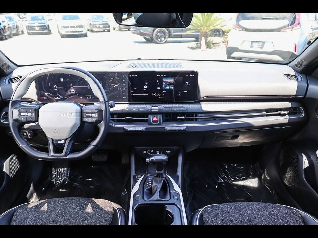 2025 Kia K4 GT-Line