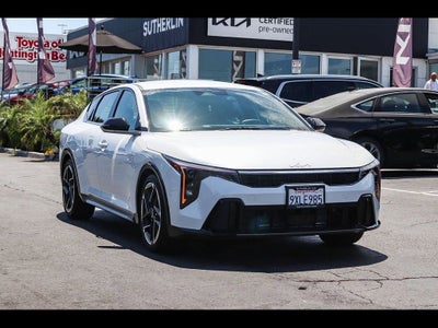 2025 Kia K4 GT-Line