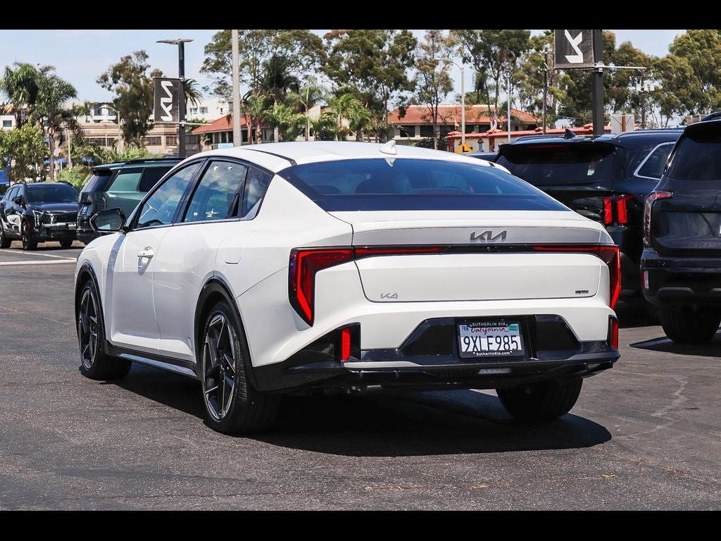 2025 Kia K4 GT-Line