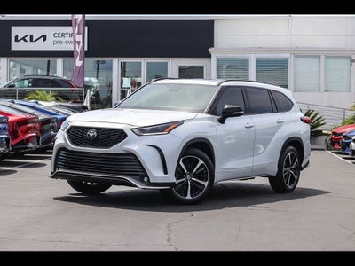 2022 Toyota Highlander XSE