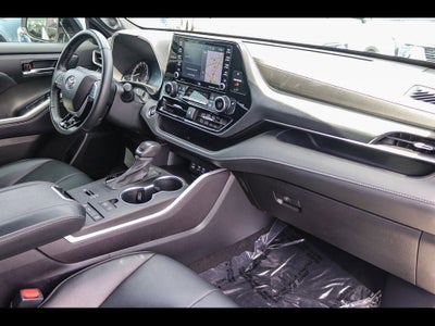 2022 Toyota Highlander XSE