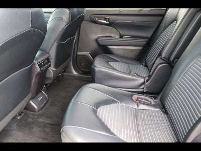 2022 Toyota Highlander XSE