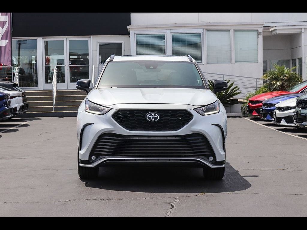 2022 Toyota Highlander XSE