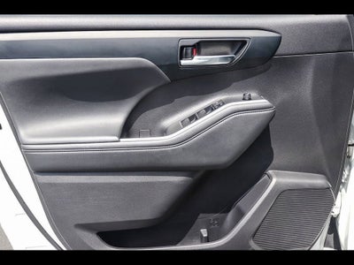 2022 Toyota Highlander XSE