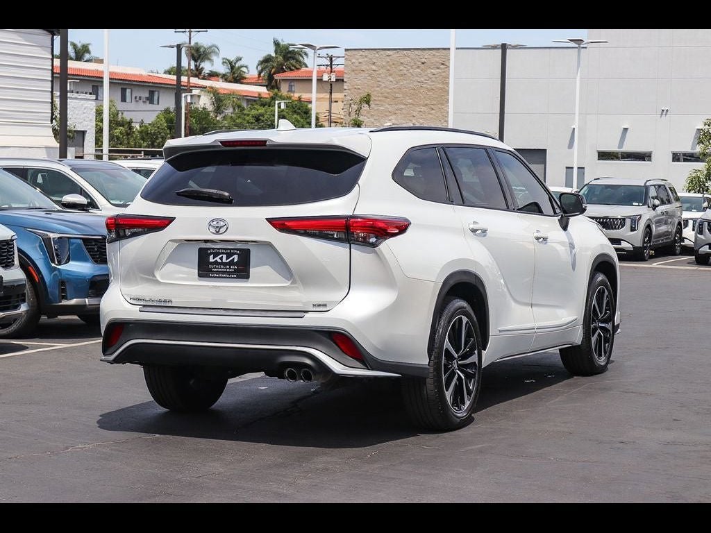 2022 Toyota Highlander XSE