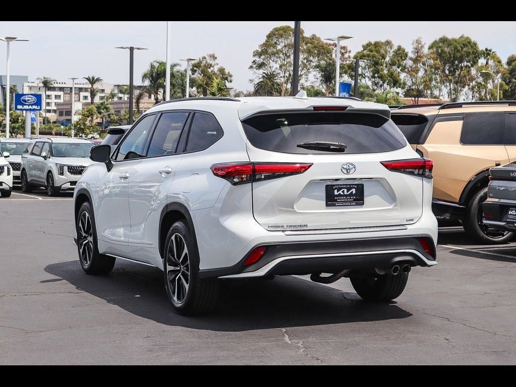 2022 Toyota Highlander XSE