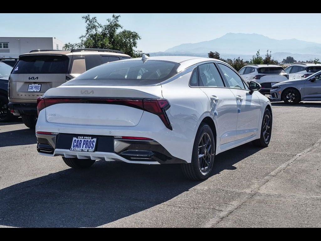 2026 Kia K5 LXS