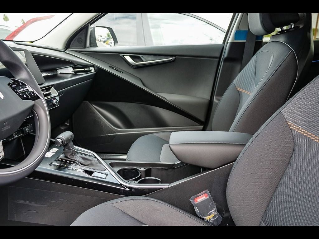 2026 Kia Niro LX
