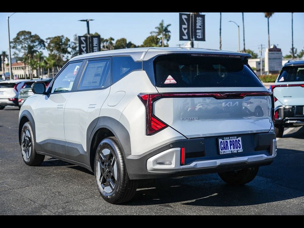 2027 Kia Seltos LX