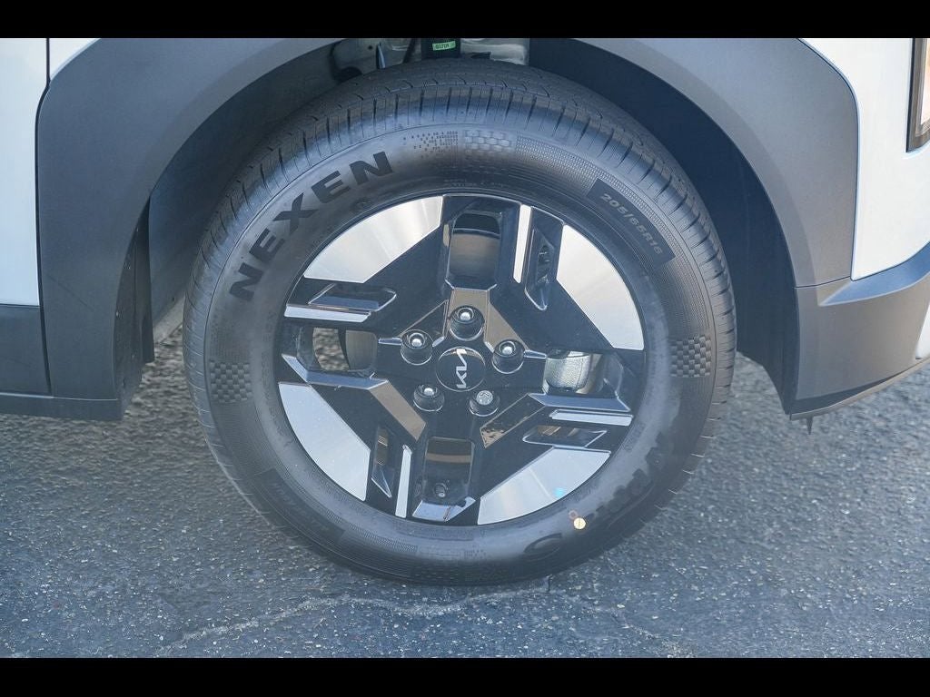 2027 Kia Seltos LX