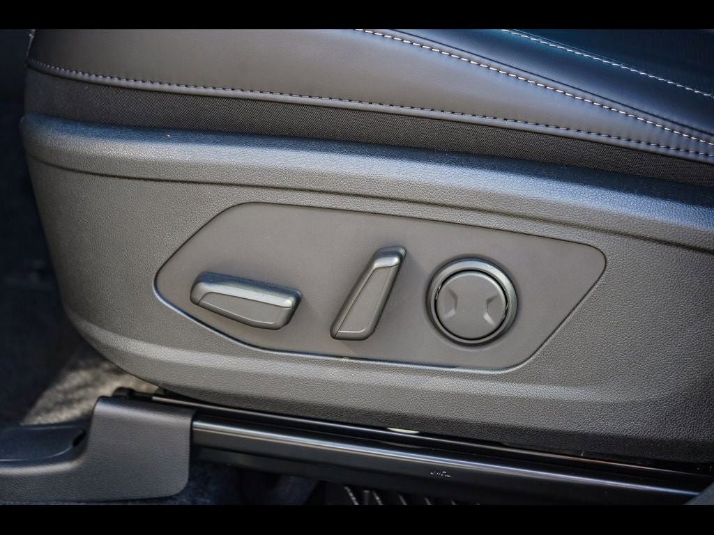 2026 Kia Sorento Hybrid EX Premium Package