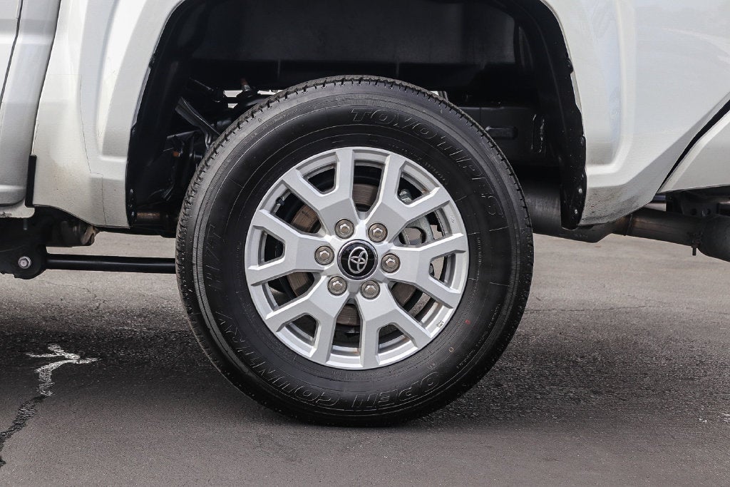 2025 Toyota Tacoma SR5