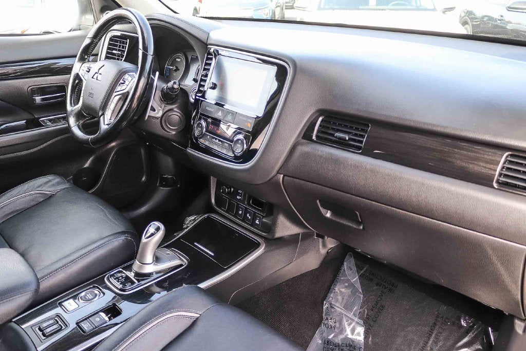 2018 Mitsubishi Outlander PHEV GT