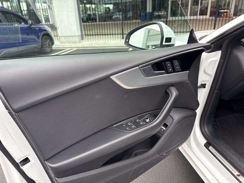 2025 Audi A5 Sportback 45 S line Premium quattro