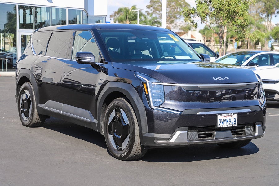 2026 Kia EV9 Light Long Range