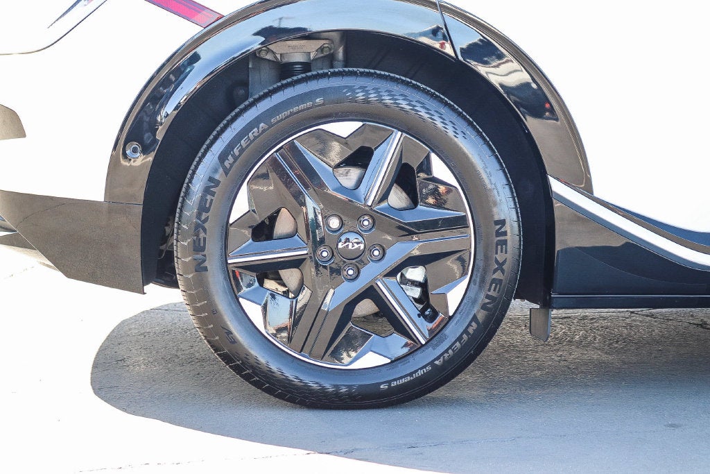 2025 Kia EV6 Wind