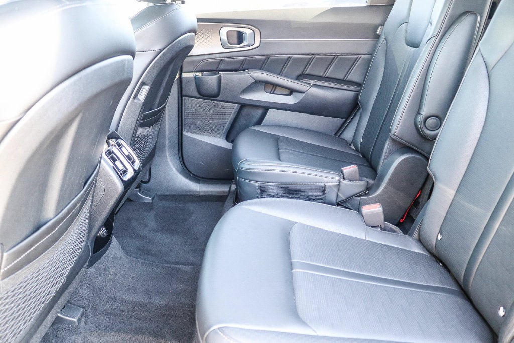 2025 Kia Sorento SX