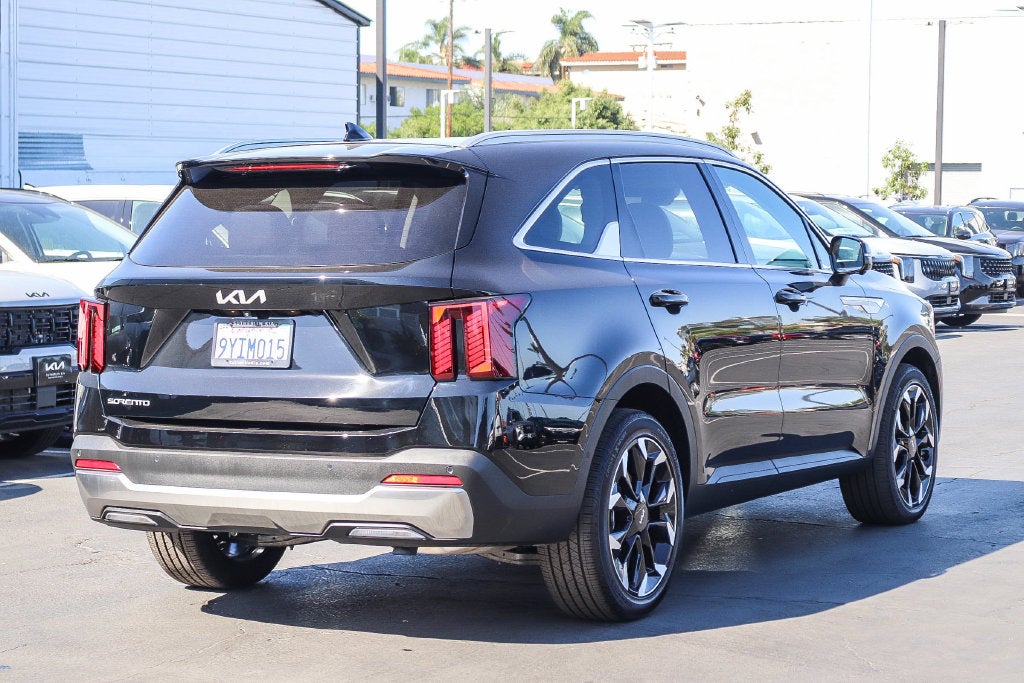 2025 Kia Sorento SX