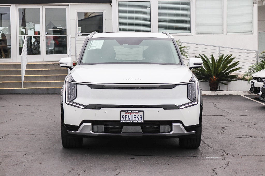 2024 Kia EV9 Land