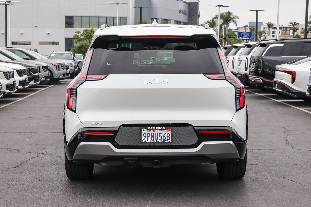 2024 Kia EV9 Land