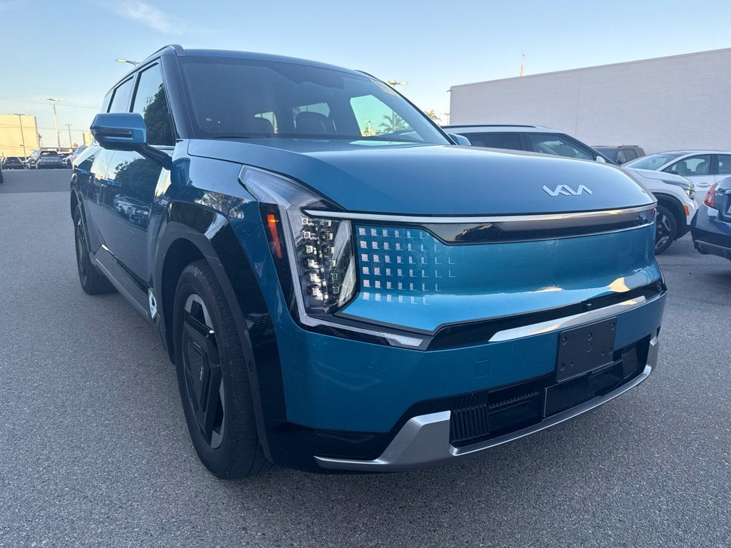 2024 Kia EV9 Land