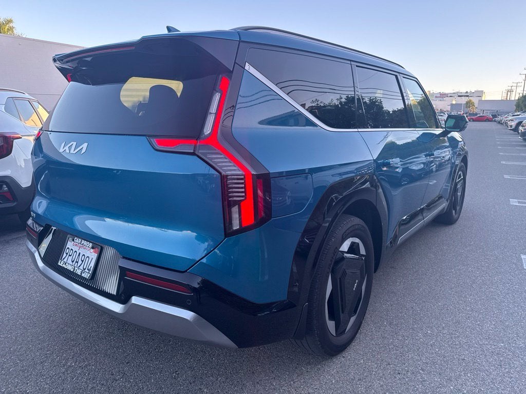 2024 Kia EV9 Land