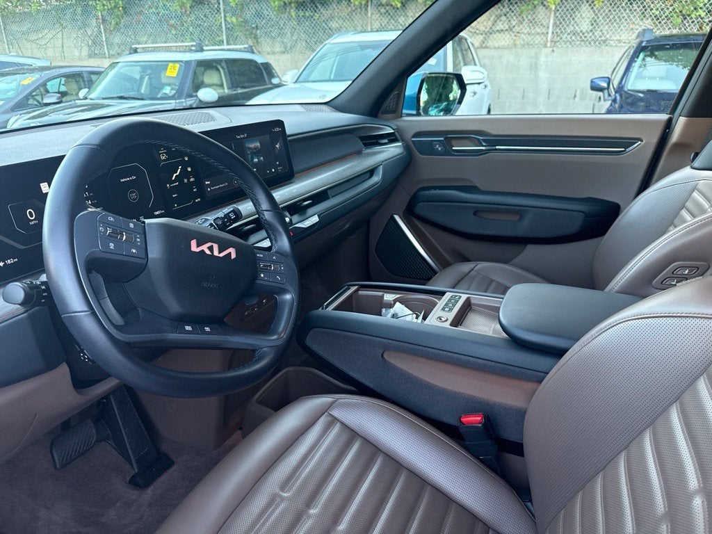2024 Kia EV9 Land