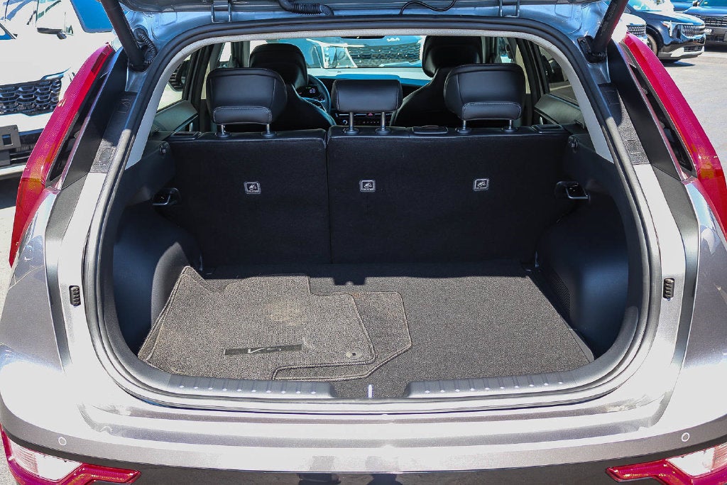2025 Kia Niro SX