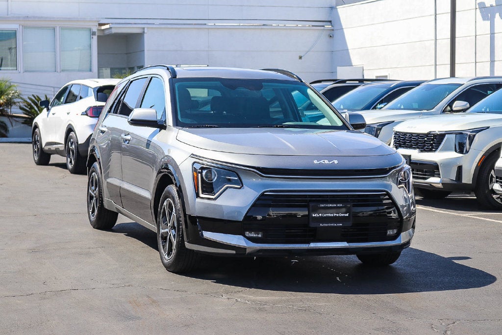 2025 Kia Niro SX