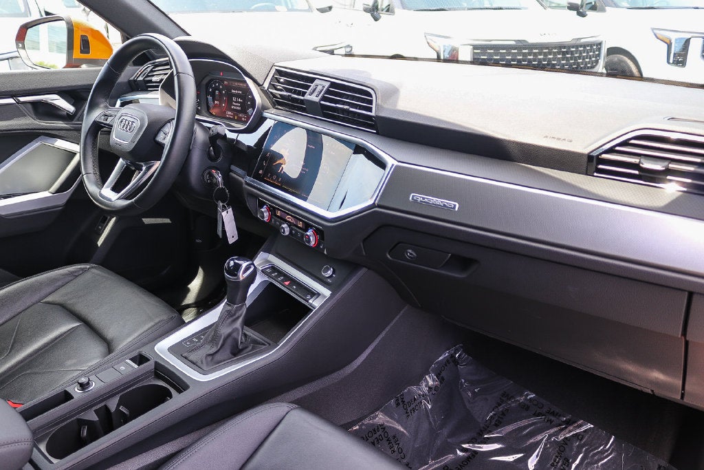 2025 Audi Q3 S Line Premium - Photo 16