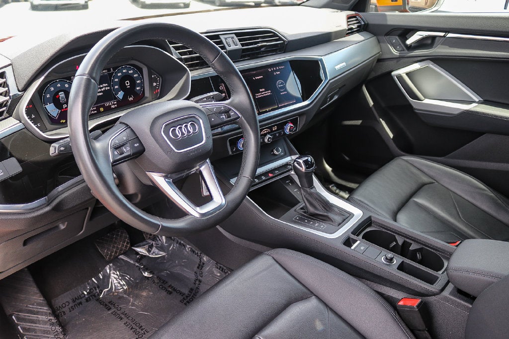 2025 Audi Q3 S Line Premium - Photo 17