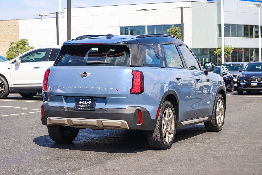 2025 MINI Cooper S Countryman Signature Plus