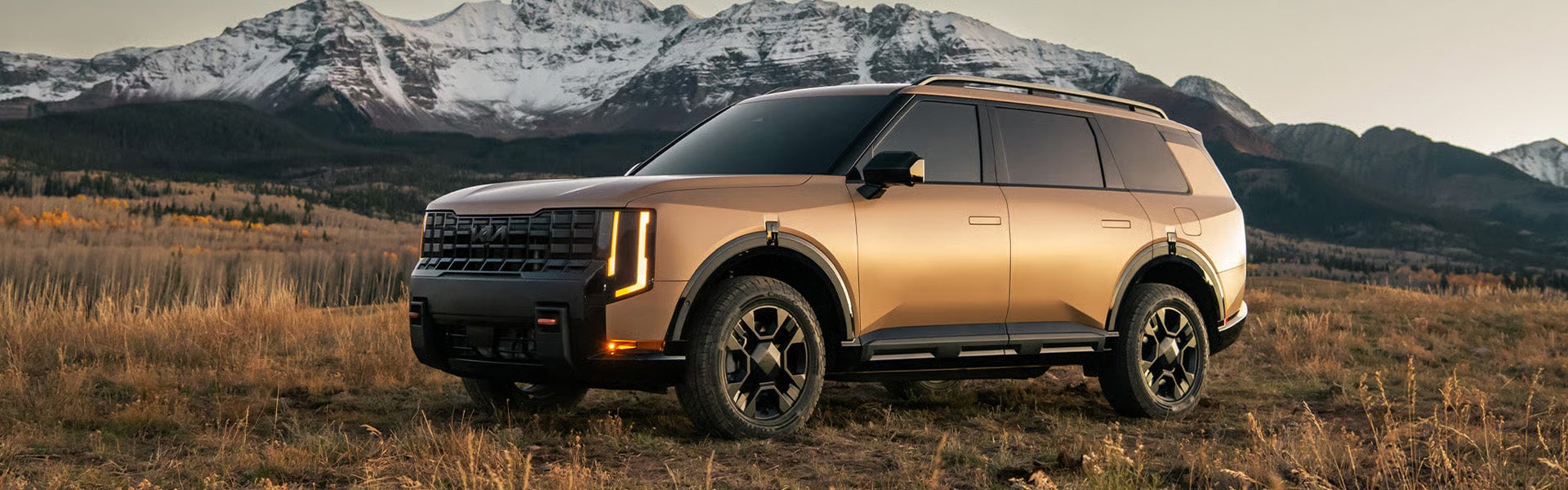 2027 Kia Telluride SUV exterior with mountain backdrop